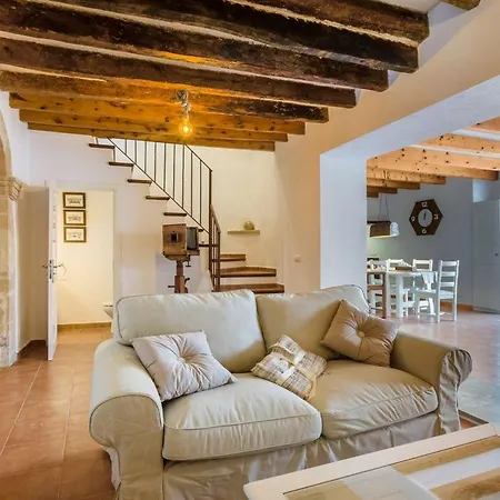 Beautiful Townhouse Located In The Heart Of The Old Town Of With Private Pool And Ac * Pollença
