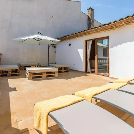 Beautiful Townhouse Located In The Heart Of The Old Town Of With Private Pool And Ac Gæstehus