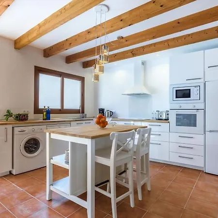 Penzion Beautiful Townhouse Located In The Heart Of The Old Town Of With Private Pool And Ac *