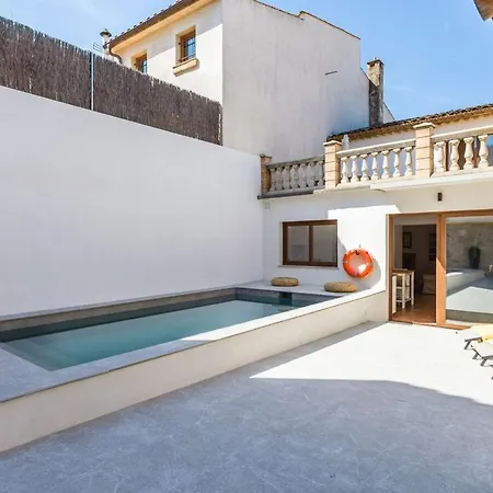 Beautiful Townhouse Located In The Heart Of The Old Town Of With Private Pool And Ac Pollença